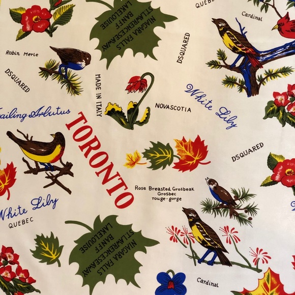 BNWT Canada silk twill scarf - Picture 4 of 6